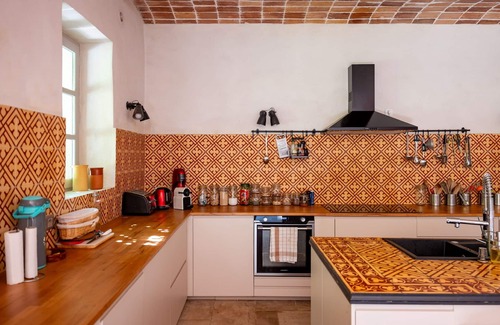 La Bruguiere Casa | CASA DE PUEBLO CON ENCANTO PROVENCE CERCA DE UZES