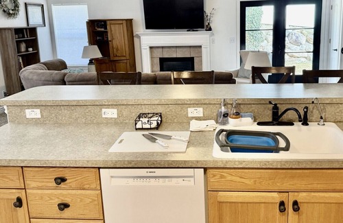 Provo Casa | Charming Provo Home close to BYU and Utah Lake