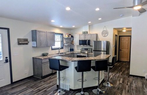 Fish Creek Casa | Charming quiet 2-bedroom house set in a cedar forest in welcoming Fish Creek