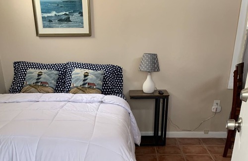 Santa Fe Apartamento | Charming quite studio apartment with private parking and entrance.