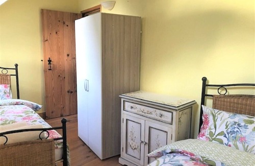 Chateauneuf-du-Faou Cabaña | Charming Rural Cottage just 100m from the Nantes - Brest Canal