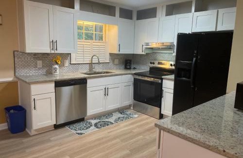 Conyers Casa | Charming ranch newly renovated