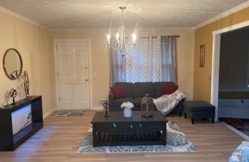 Conyers Casa | Charming ranch newly renovated