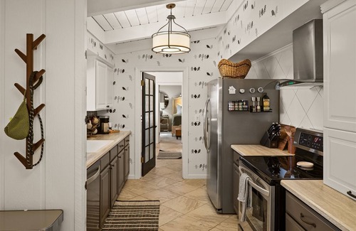 West Sedona Casa | Charming Ranch-Style Home with Hot Tub, EV Charger and Fireplace in West Sedona!