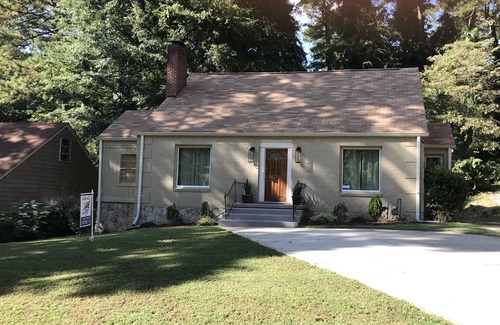 Cascade Road Casa | Charming, recently renovated bungalow in historical Cascade