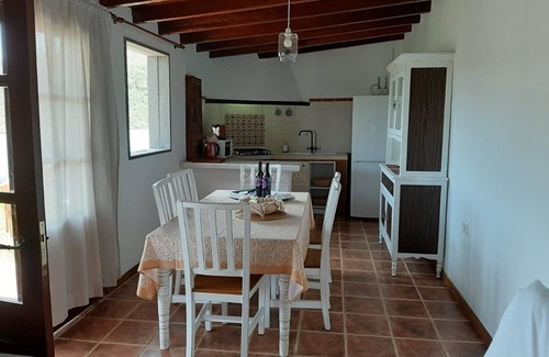 Arico el Nuevo Cabaña | Encanto rústico en la Casa Los Naranjos, escapada con vistas en Tener