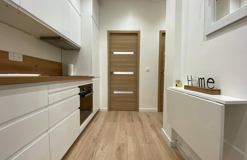 Vernier Apartamento | Charming Refurbished Apartment