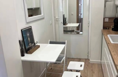 Vernier Apartamento | Charming Refurbished Apartment