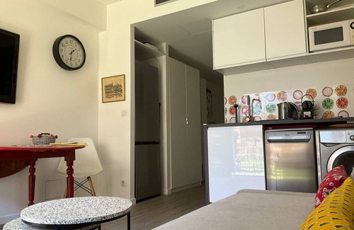 Cannes Old Town Apartamento | Charming refurbished cocoon with swimming pool