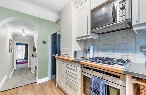 Redhill Cabaña | Charming Reigate Cottage Retreat