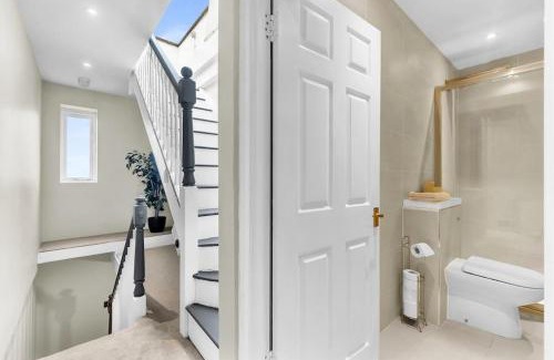 Redhill Casa | Charming Reigate Redhill Cottage