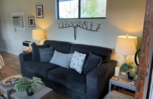 Penngrove Cabaña | Charming Relaxing Cottage on Sonoma Mountain
