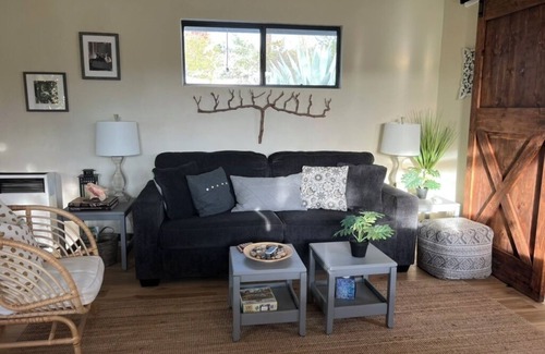 Penngrove Cabaña | Charming Relaxing Cottage on Sonoma Mountain