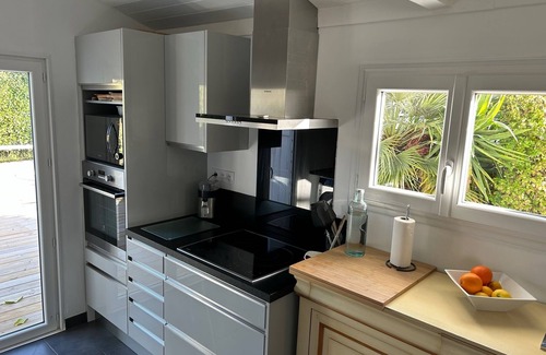La Teste-de-Buch Casa | Charming renovated house with swimming pool, terrace and garden