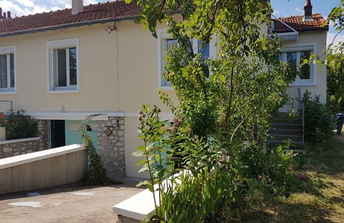 Muides-sur-Loire Cabaña | Acogedor gîte renovado con jardín cerca del Castillo de Chambord
