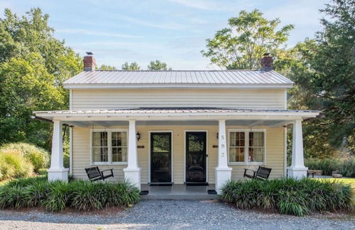 Shipman Casa | ¡Nuevo! Encantador bungalow renovado de la cantera de piedra de jabón de 1930