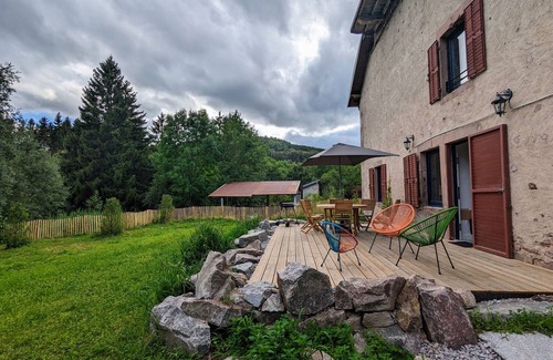 Jussarupt Cabaña | Gîte rénové avec jardin, terrasse et parking, proche Gérardmer et activités nature
