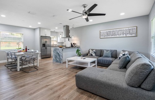 Brandon Casa | Charming & Renovated Home 20 Minutes from Tampa