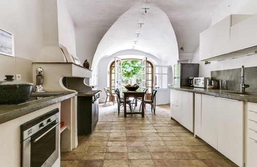 Puyvert Casa | Encantador redil a pocos minutos de Lourmarin con piscina y aire acondicionado.