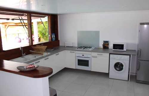 Tartane Apartamento | Alquiler con encanto en Trinidad con vistas al mar ya la piscina.
