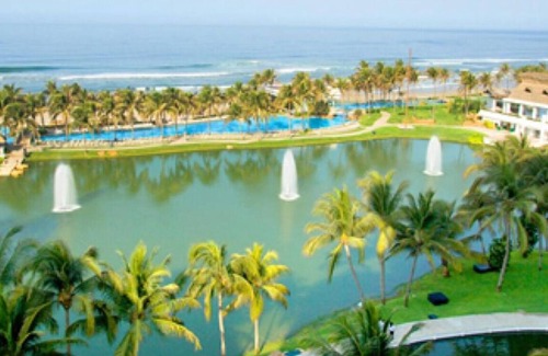 Playa Diamante Complejo | Charming resort in gorgeous Acapulco de Juárez with WiFi, AC
