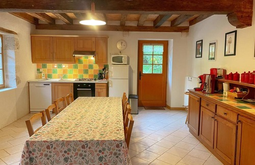 Valencisse Cabaña | Gîte familial près des châteaux de la Loire, grand jardin, terrasse, animaux acceptés, Wi-Fi inclus