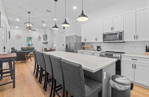 Green Cove Springs Casa | Charming Retreat w/ Bikes