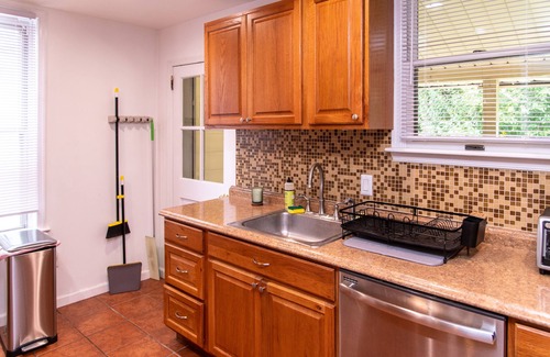 West Conshohocken Casa | Charming Retreat - Close to Downtown Conshohocken