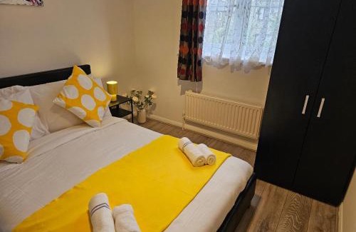Stratford Apartamento | Charming Retreat for 6 People in London