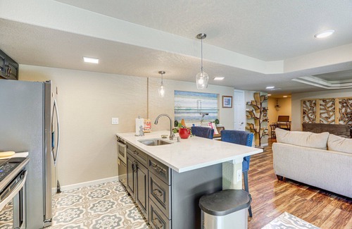 Aurora Apartamento | Charming retreat in Aurora - Welcome to the Coop on Nassau.