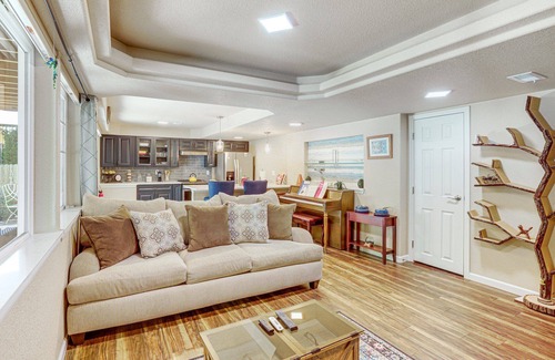 Aurora Apartamento | Charming retreat in Aurora - Welcome to the Coop on Nassau.