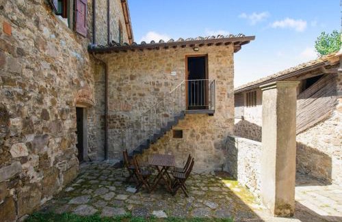 Sesto Fiorentino Apartamento | Charming Retreat in Montorsoli