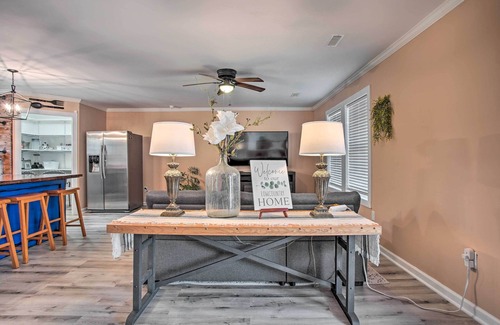 Walterboro - St. George Casa | Charming Retreat on 20 Acres w/ Private Lake!