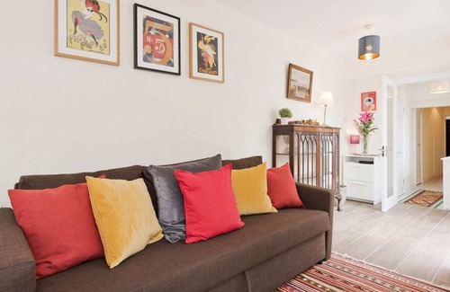 Drumcondra Apartamento | Charming Riverside Apartment Near City