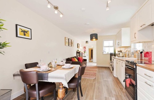 Drumcondra Apartamento | Charming Riverside Apartment Near City