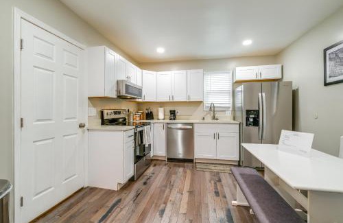 Roanoke Casa | Charming Roanoke Vacation Home - 1 Mi to Downtown!