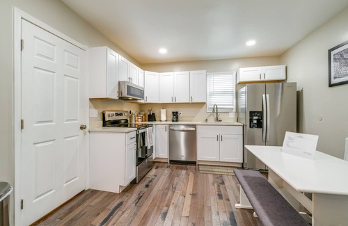 Roanoke Cabaña | Charming Roanoke Vacation Home - 1 Mi to Downtown!