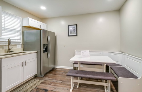 Roanoke Cabaña | Charming Roanoke Vacation Home - 1 Mi to Downtown!