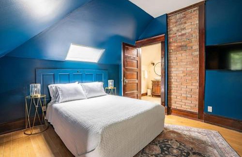 Broadway Casa | Charming Room in Capitol Hill - Foxglove Inn Rm 6