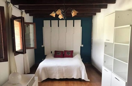 Castillo Siete Villas Casa | Charming rural house near beaches
