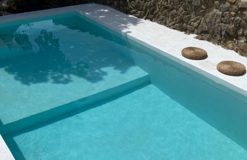Cati Cabaña | Casa Rural con Piscina Privada y Encanto a 34 km del Mediterráneo