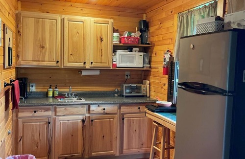 McClellandtown Cabaña | Charming Rustic Cottage in the Heart of Laurel Highlands, PA Escape to this cozy, rustic retreat nestled in the stunning Laurel Highlands of Pennsylvania & Deer Creek Winery, where nature meets comfort & taste. Perfect for a weekend getaway or