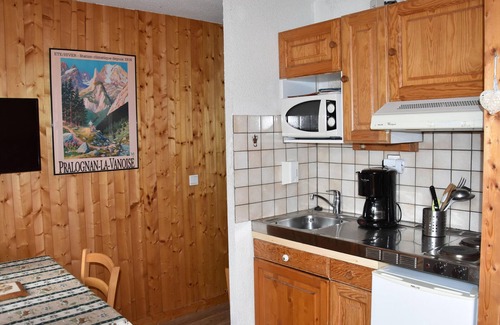 Pralognan-la-Vanoise Apartamento | Estudio encantador en el centro, cerca de tiendas y teleférico