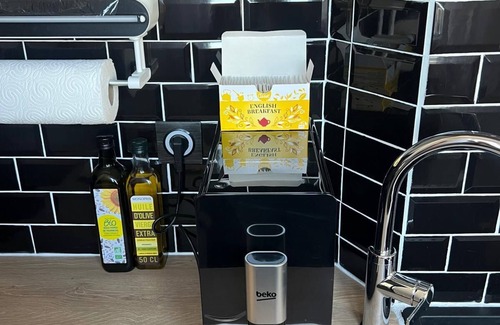 Les Puces de Saint-Ouen Apartamento | CHARMING STAY