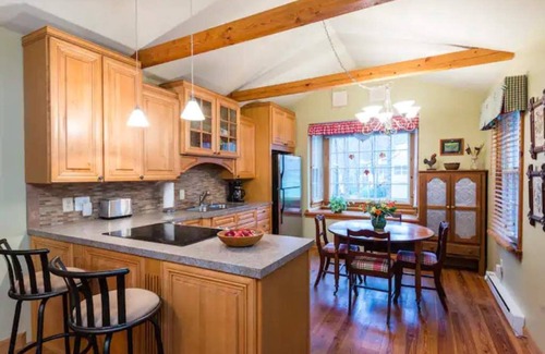 Saluda Casa | CHARMING Saluda on My Mind – 2min Walk to Downtown