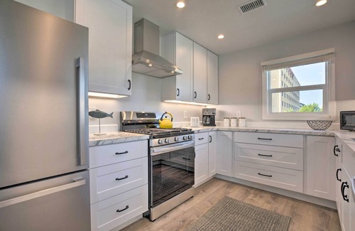 Roseville - Fleet Ridge Apartamento | Charming San Diego Apartment - Walk to Bay!