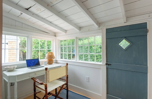 Siasconset Cabaña | Charming Sconset 3-Bedroom Cottage - Steps from Beach & Village
