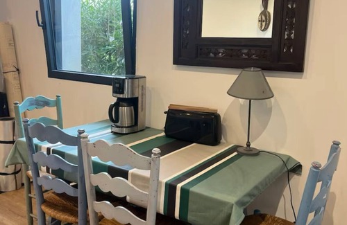Kokotia Apartamento | Charming sea view studio 200 m from cenitz mayarco beach Guéthary