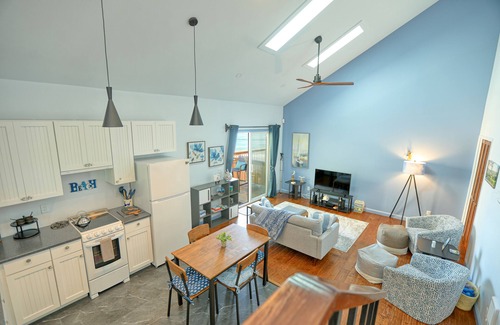Cayucos Condominio | Charming Seaside Retreat by Cayucos Pier