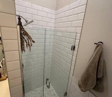 Judkins Park Apartamento | Charming Seattle Apt Near Lumen Field and Tmobile Park